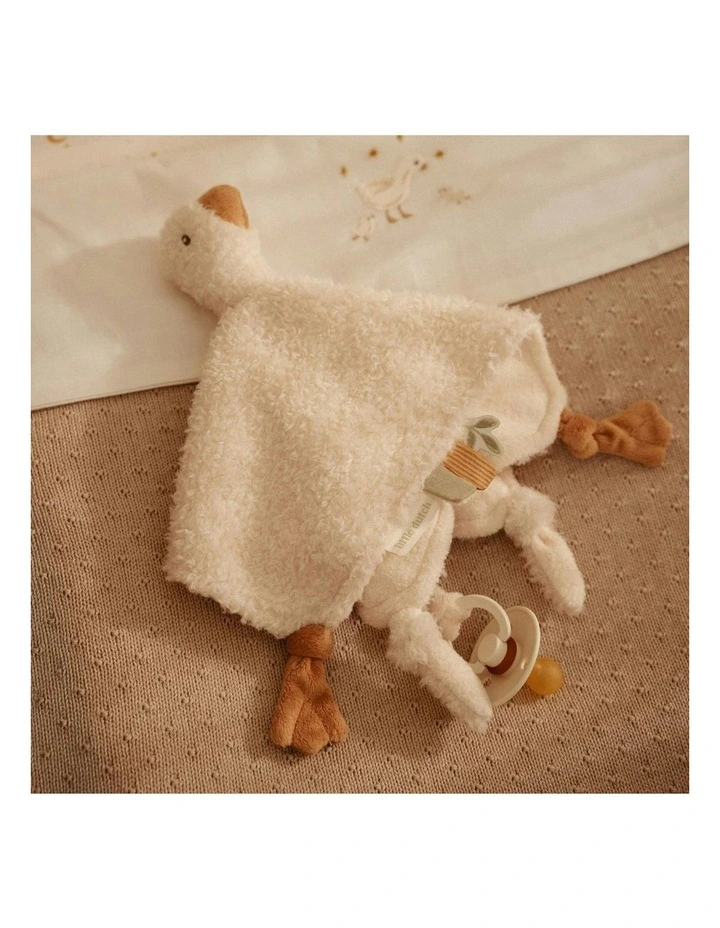 Newborn Naturals Cuddle Cloth Little Goose image 7