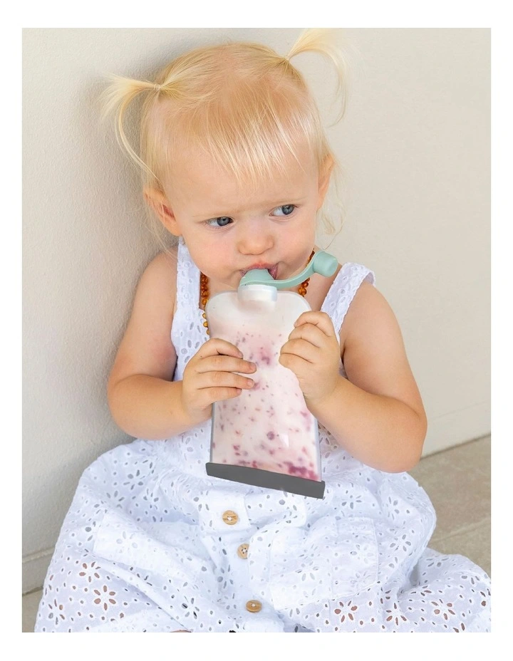 Reusable Silicone Breast Milk and Food Pouches 180ml of 10 Pack in Transparent image 4