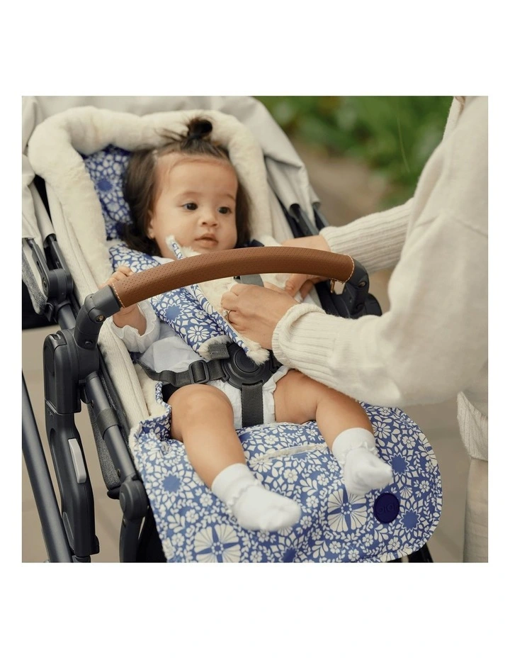 Reversible Pram Liner in Moroccan Tile/Faux Fur image 3