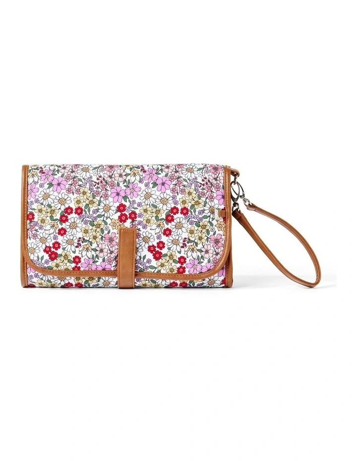 Change Mat Clutch in Daisy image 1