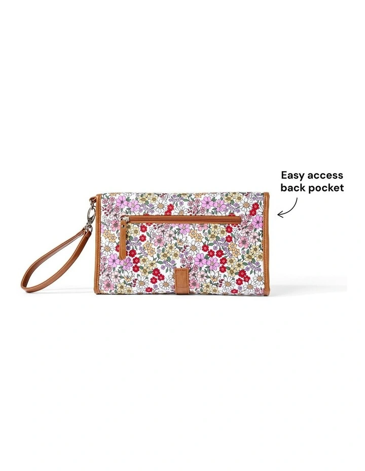 Change Mat Clutch in Daisy image 3
