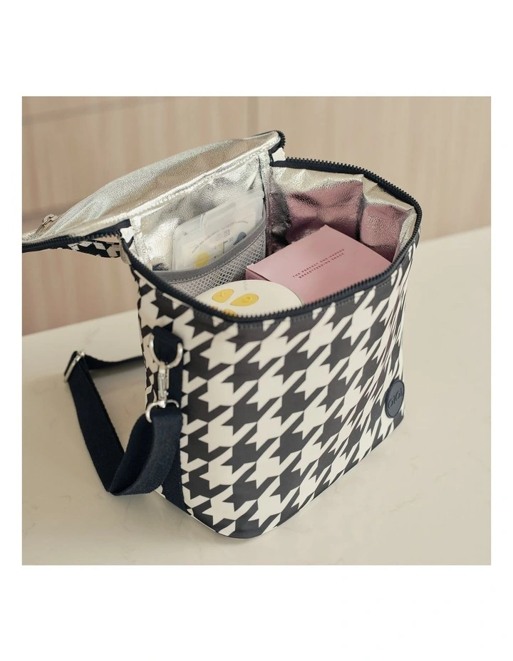 Midi Insulated Lunch Bag/Pumping Bag Houndstooth in Black image 4