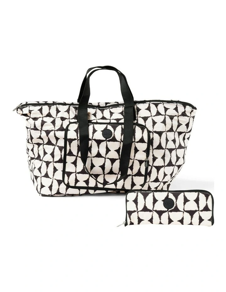 Fold-Up Tote in Hourglass image 1