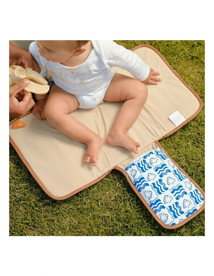 Change Mat Clutch in Coastline image 2