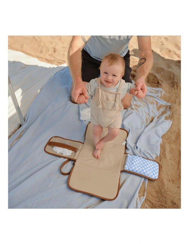 Change Mat Clutch in Blue Check image 6