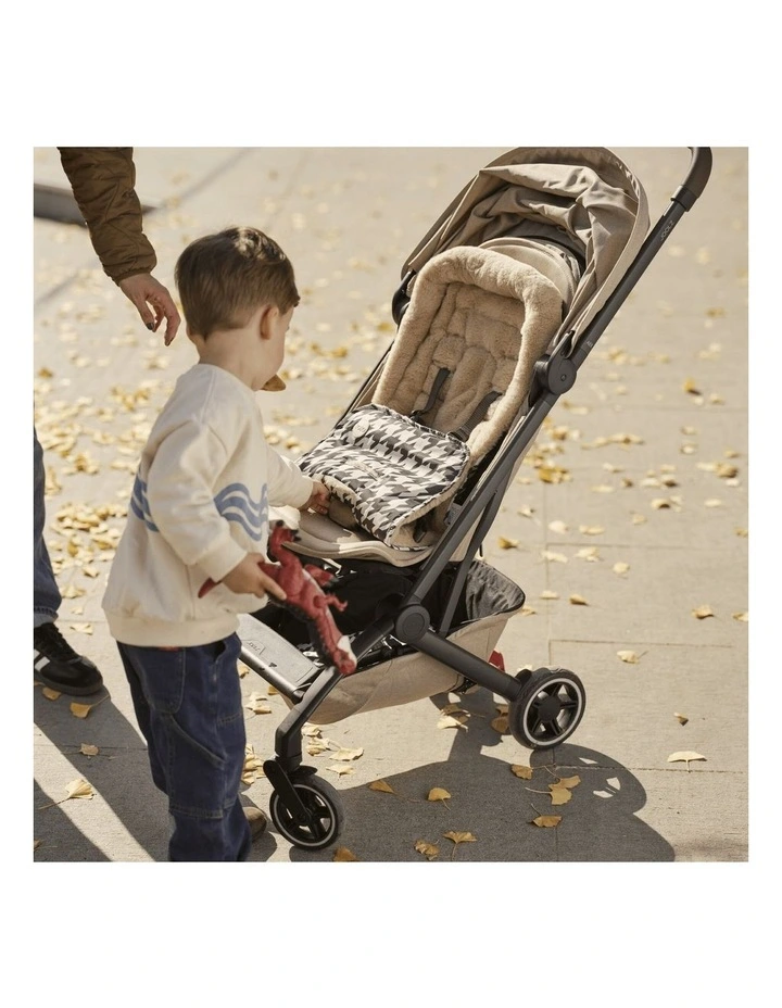 Reversible Houndstooth Faux Fur Pram Liner in Multi image 4