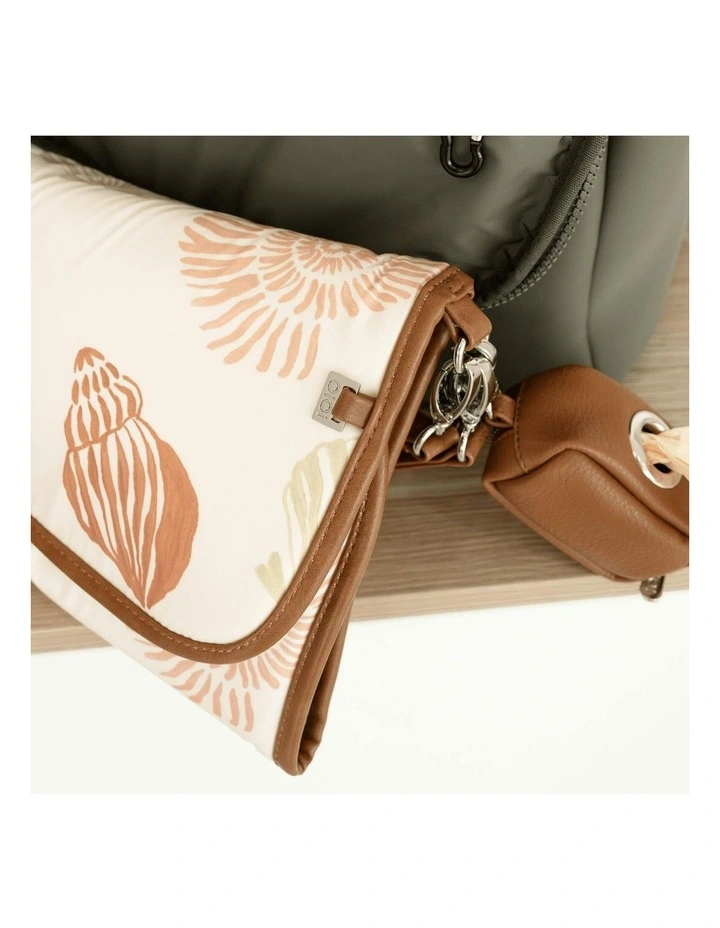 Change Mat Clutch in Seashells image 7