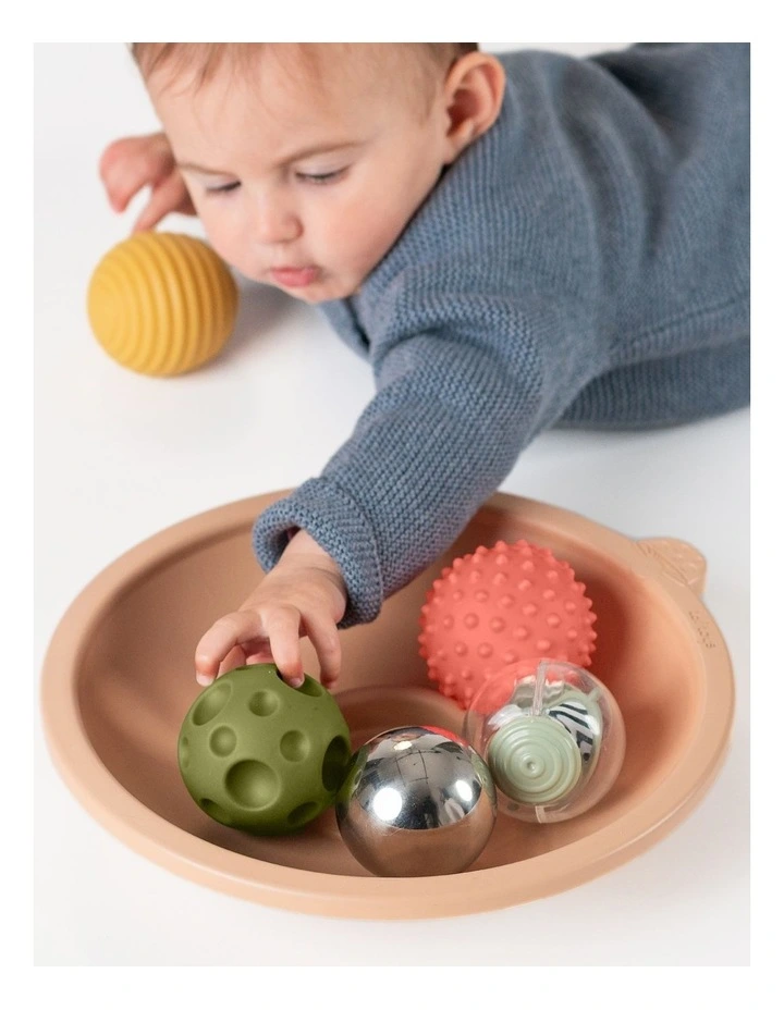 Tummy-Time Adventure Tray image 2