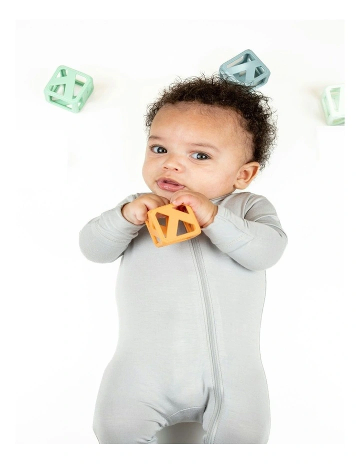 Stack N Chew Mini Cubes 4 Pack in Multi image 4