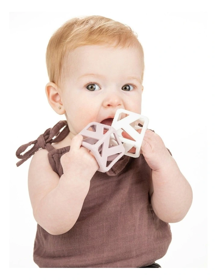 Stack N Chew Mini Cubes 4 Pack in Multi image 3