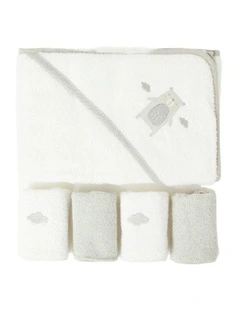 Hooded Towel And 4 Piece Washer Set in White