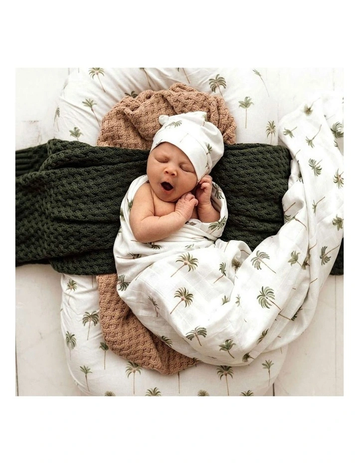 Palm Organic Muslin Wrap in Green image 3