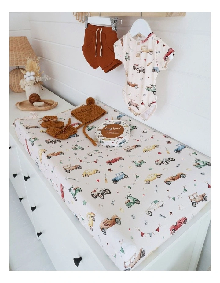 Vintage Cars Organic Bassinet Sheet/Change Pad Cover in Beige image 3