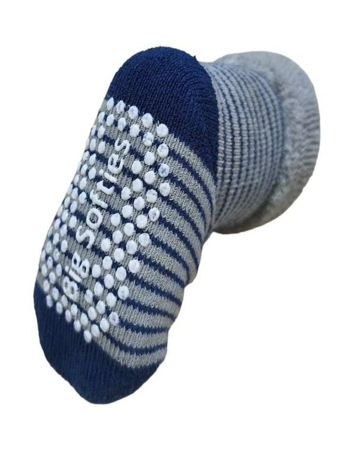 Crew Socks in 8 Pairs in Multi image 4