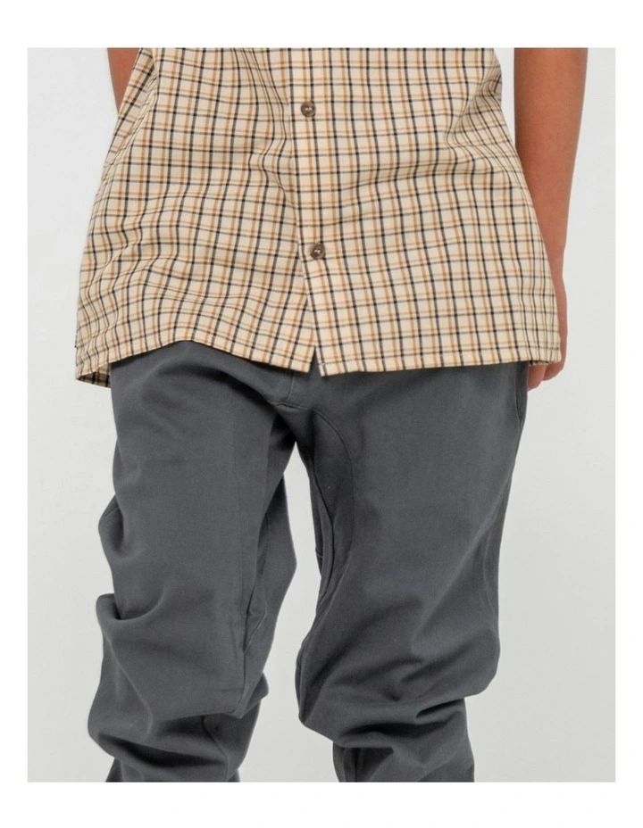 Hook Out Elastic Pant in Grey image 4