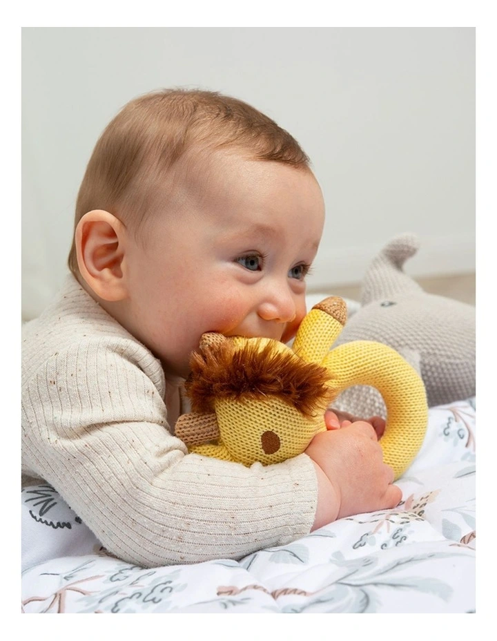Knitted Noah The Giraffe Ring Rattle image 3