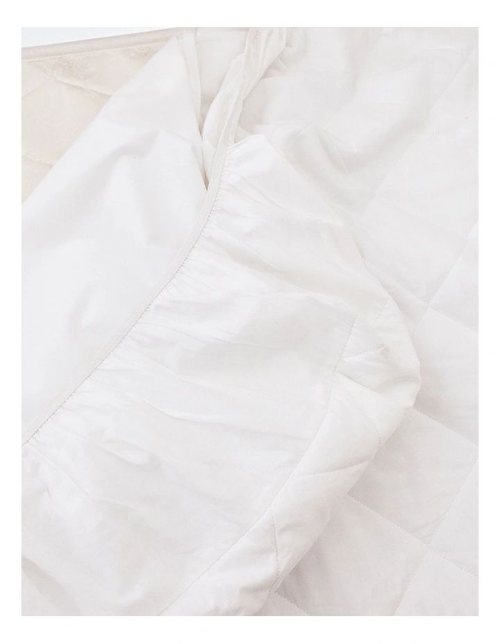 Smart-Dri Waterproof Mattress Protector in Large Cot image 3