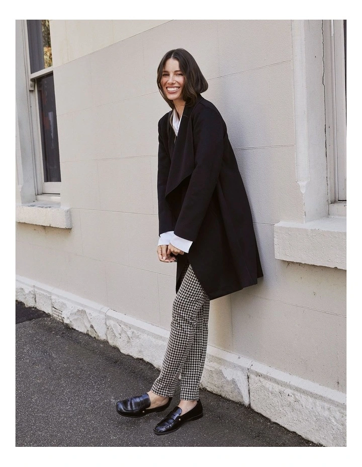 Rosie Jacket in Black image 7