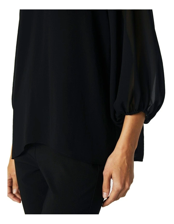 V-Neck Long Sleeve Top in Black image 5