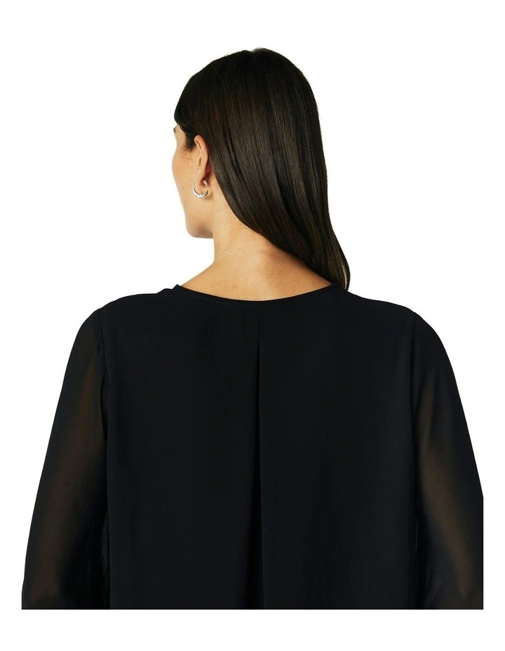 V-Neck Long Sleeve Top in Black image 6