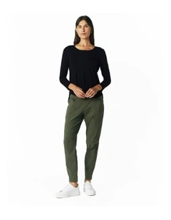 Crew Neck Long Sleeve Top in Black
