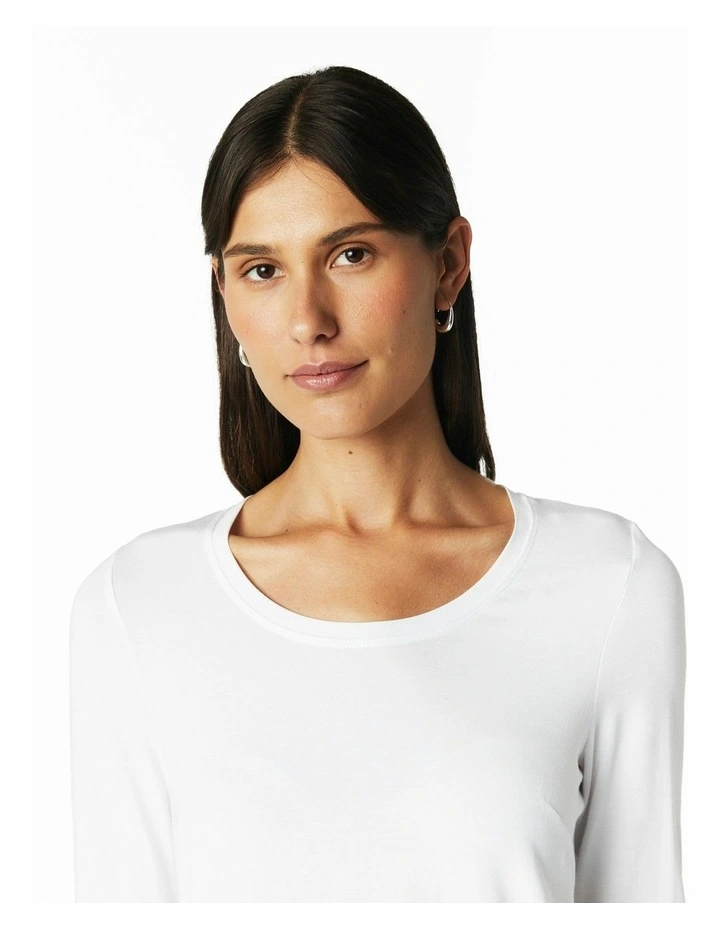 Crew Neck Long Sleeve Top in White image 4