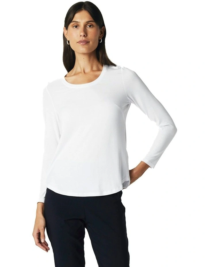 Crew Neck Long Sleeve Top in White image 6