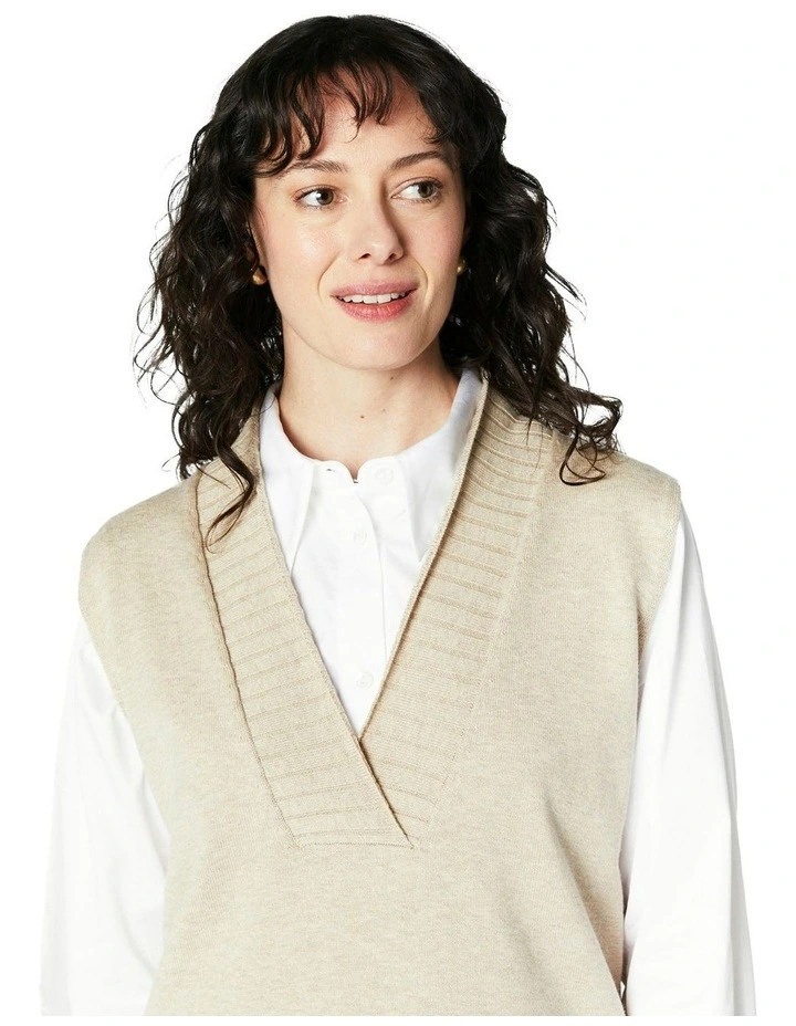 Aurora Vest in Stone image 4