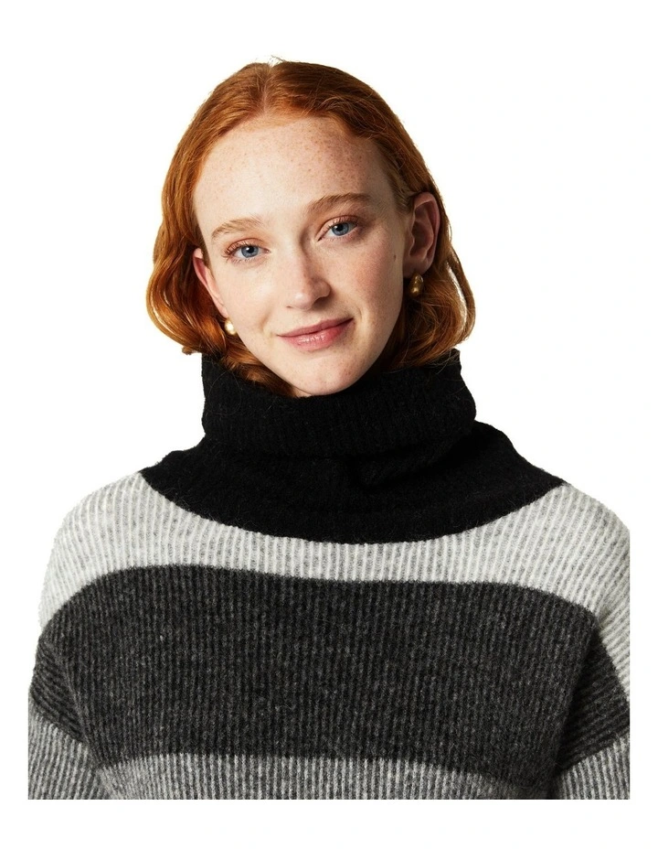 Freya Sweater in Black image 4