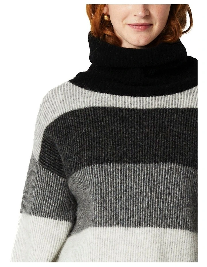 Freya Sweater in Black image 5