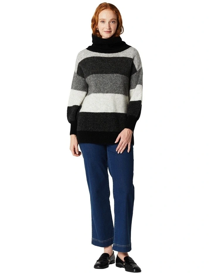 Freya Sweater in Black image 7