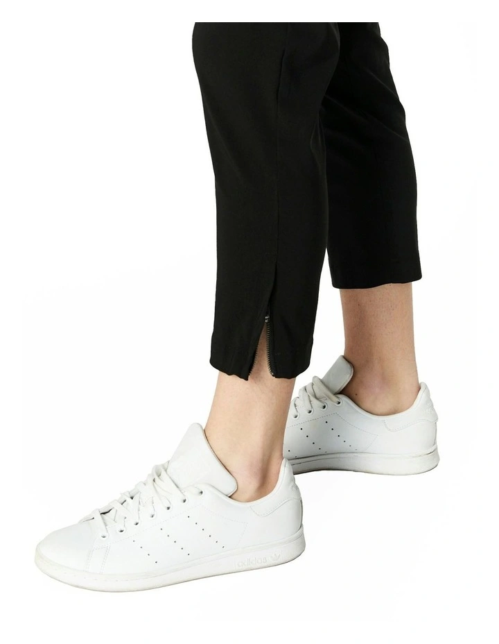 Capri Pant in Black image 6