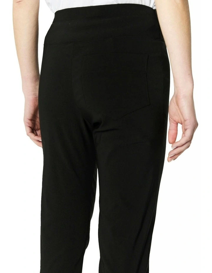 Capri Pant in Black image 7