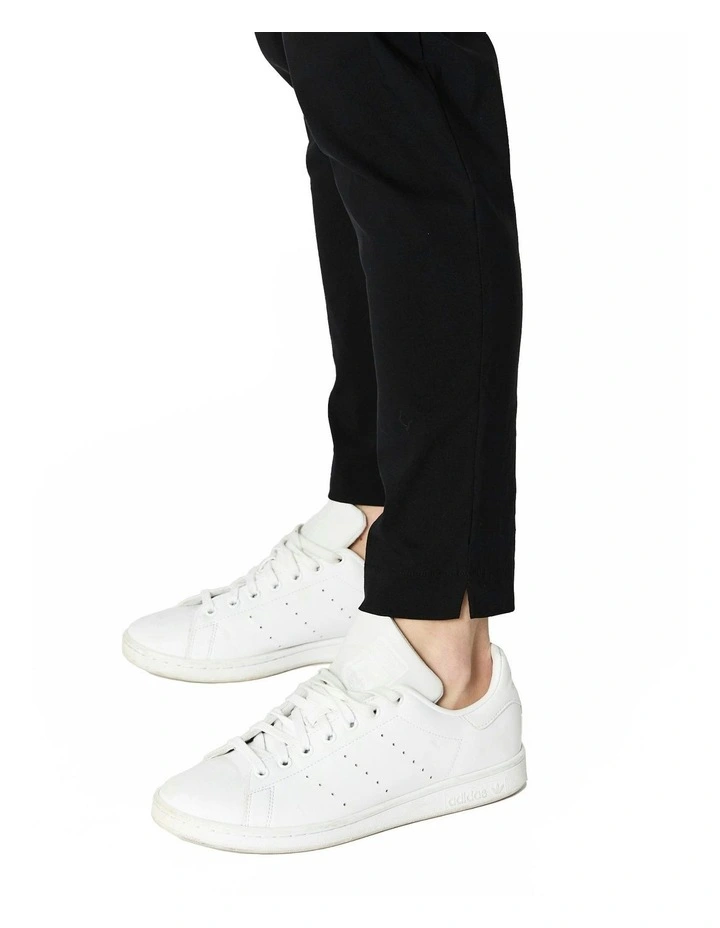 Relaxed Pant in Black image 6