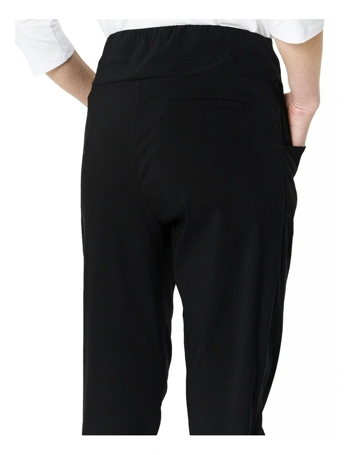 Relaxed Pant in Black image 7