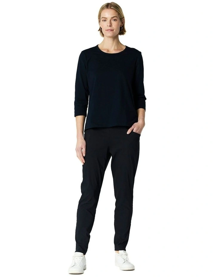 Relaxed Pant in Navy image 1