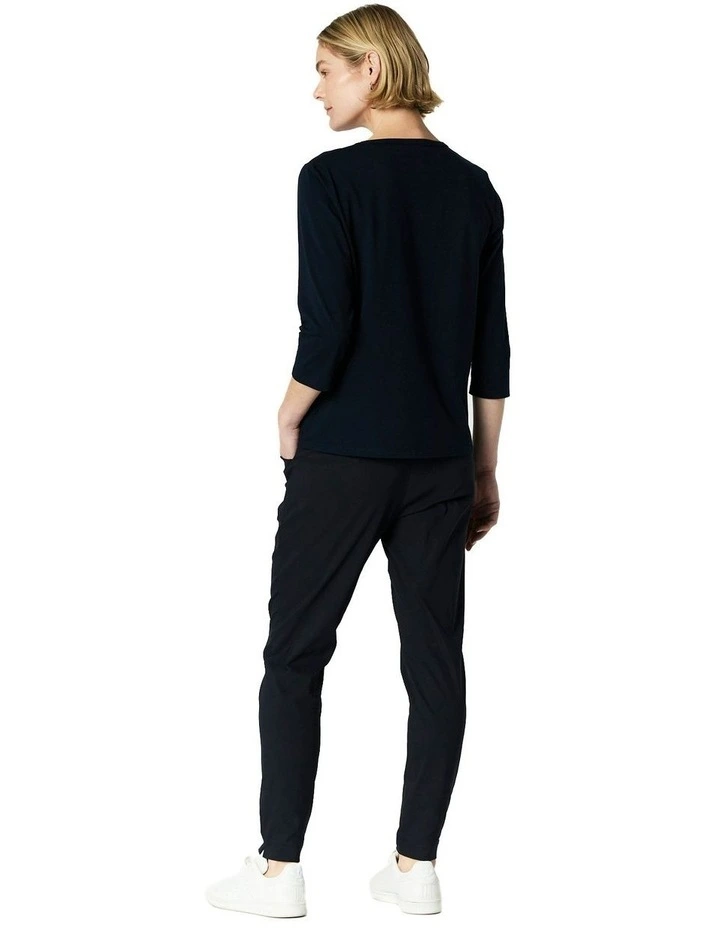Relaxed Pant in Navy image 2