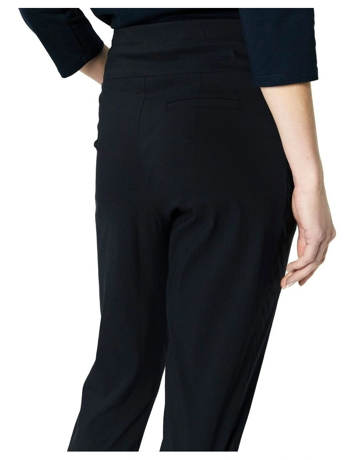 Relaxed Pant in Navy image 7