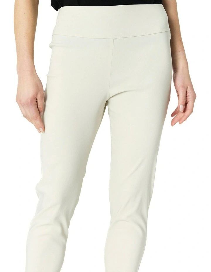 Cigarello Pant in Beige image 5