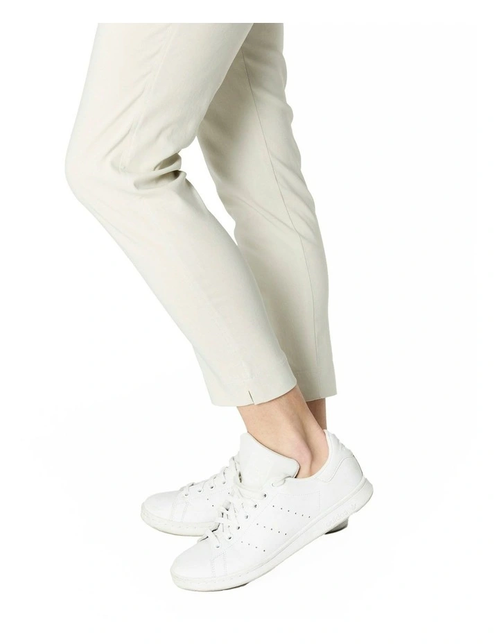 Cigarello Pant in Beige image 6