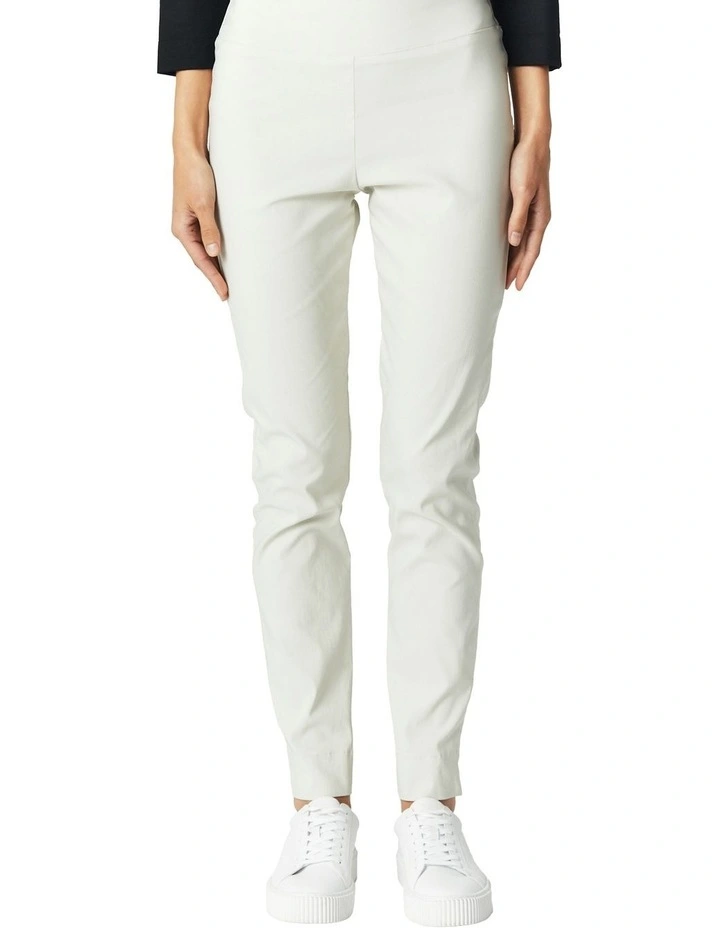 Long Capri Pant in Cream image 4