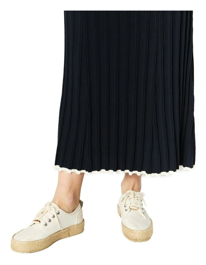 Bella Skirt in Navy image 6