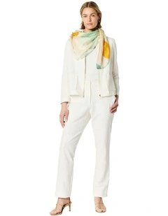 Angela Pant in Cream