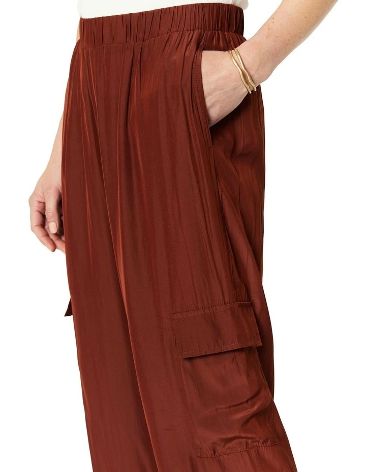 Bailey Pant in Brown image 5