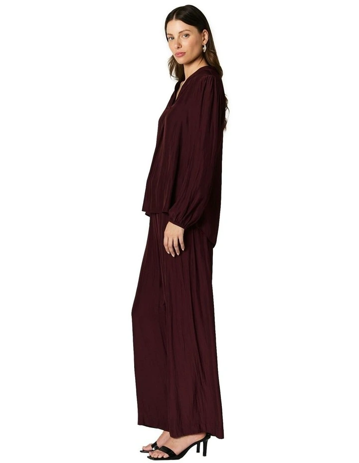 Francine Pant in Wine image 3
