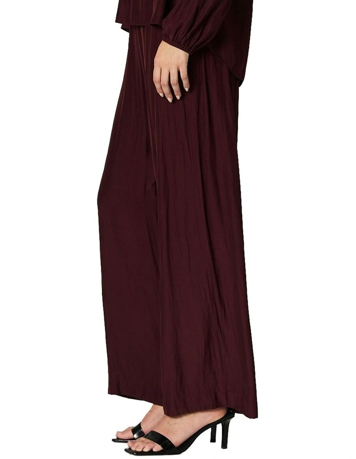 Francine Pant in Wine image 6