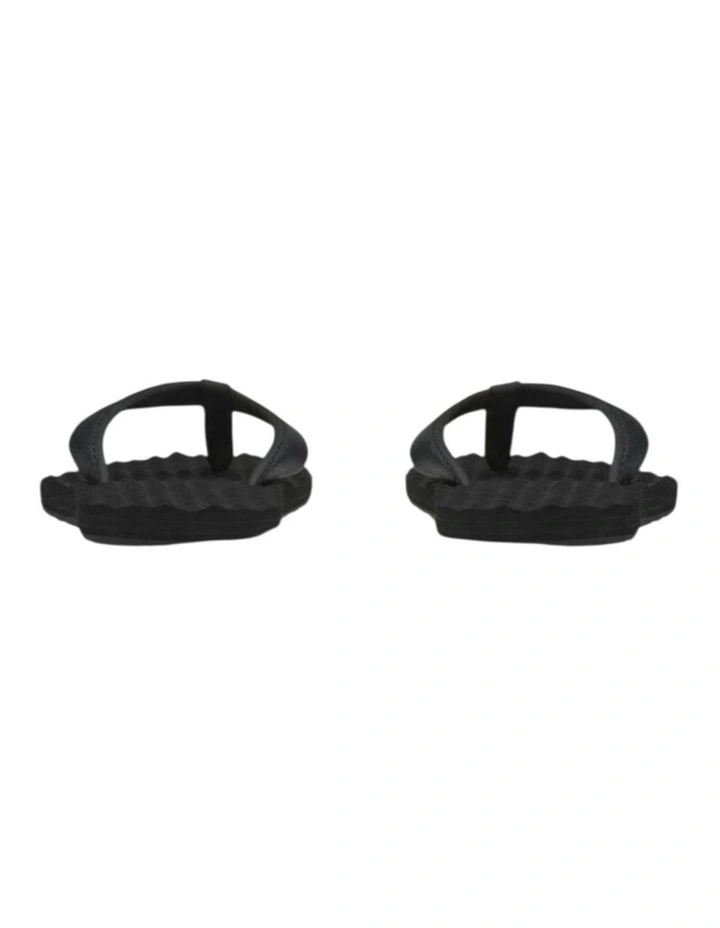 Base Camp Mini Ii Flip Flops Thongs in Black image 3