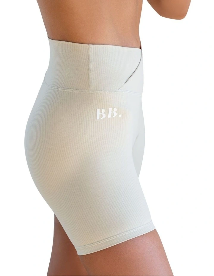 Everyday Dri-Fit Crossover Shorts in Ivory image 3