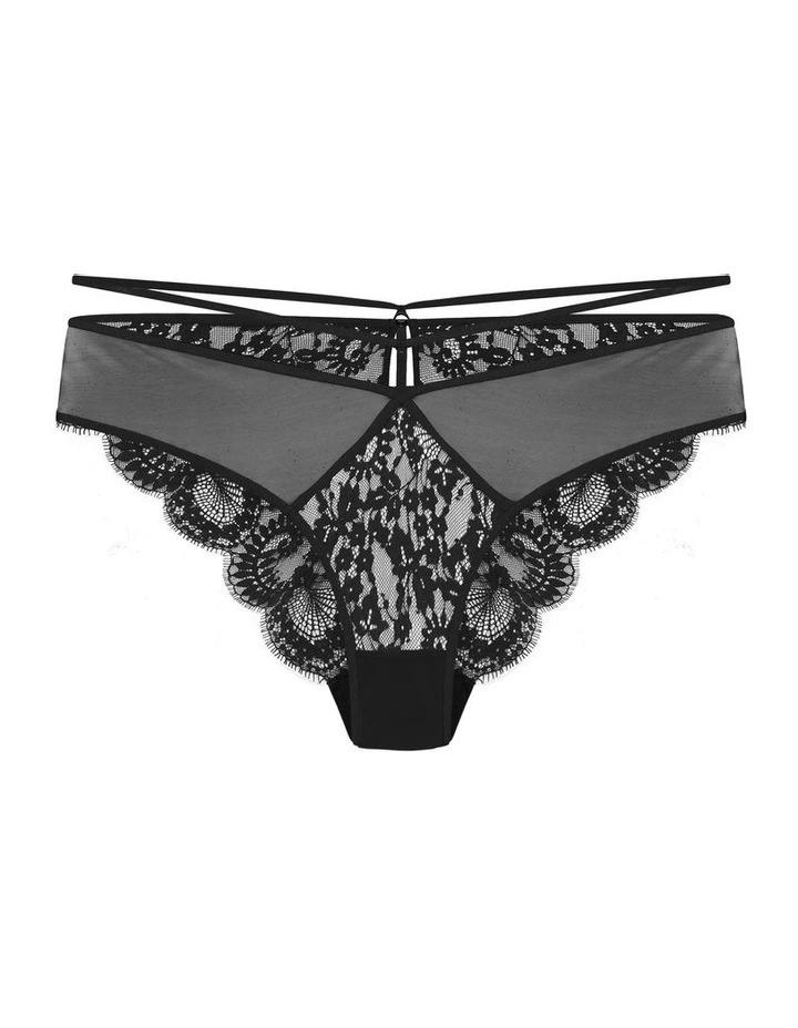 Delores Shorty in Black image 4