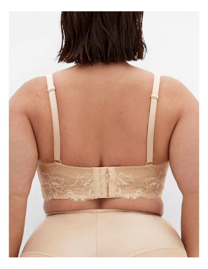 Smooth & Chic Multiway Contour Bra in Latte image 2